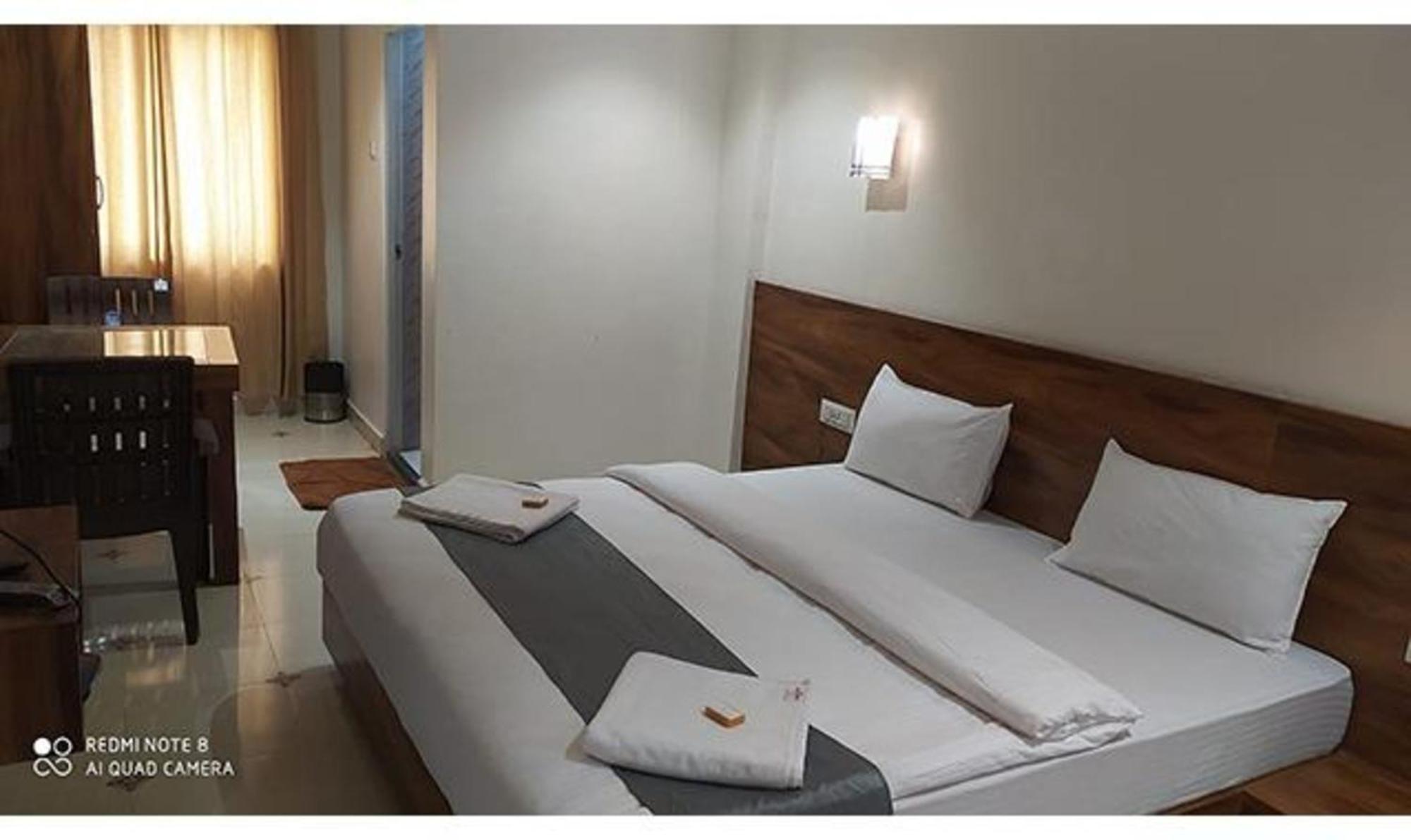Fabhotel Omkar Pride 浦那 外观 照片