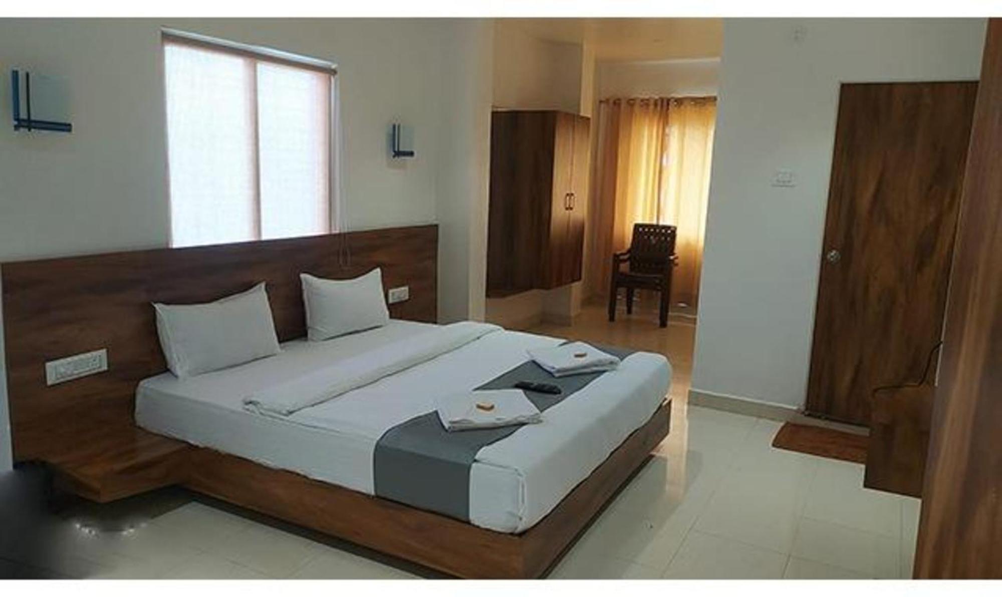 Fabhotel Omkar Pride 浦那 外观 照片